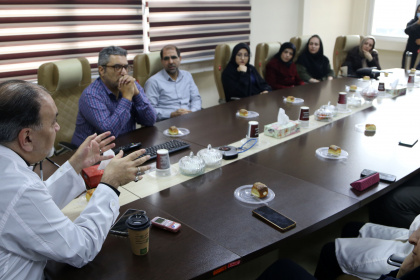 بازدید جمعی از اعضای هیات علمی و دانشجویان مقطع کارشناسی ارشد و دکتری دانشکده بیوتکنولوژی دانشگاه تهران از پژوهشگاه ملی سرطانِ جهاددانشگاهی