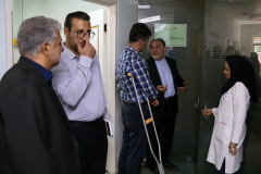 بازدید معاون سازمان برنامه و بودجه از آخرین دستاوردهای پژوهشکده سرطان معتمد