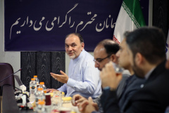 بازدید معاون سازمان برنامه و بودجه از آخرین دستاوردهای پژوهشکده سرطان معتمد