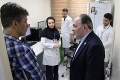 بازدید معاون سازمان برنامه و بودجه از آخرین دستاوردهای پژوهشکده سرطان معتمد