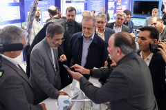 بازدید رئیس جمهور از دستاوردهای پژوهشگاه ملی سرطان جهاددانشگاهی