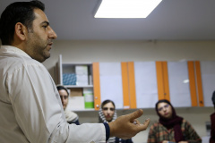 بازدید جمعی از اعضای هیات علمی و دانشجویان مقطع کارشناسی ارشد و دکتری دانشکده بیوتکنولوژی دانشگاه تهران از پژوهشگاه ملی سرطانِ جهاددانشگاهی