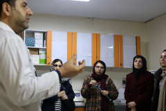 بازدید جمعی از اعضای هیات علمی و دانشجویان مقطع کارشناسی ارشد و دکتری دانشکده بیوتکنولوژی دانشگاه تهران از پژوهشگاه ملی سرطانِ جهاددانشگاهی