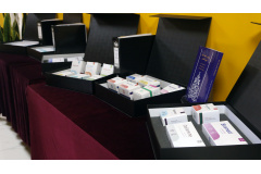 بازدید رئیس سازمان اوقاف و امور خیریه از پژوهشگاه ملی سرطان