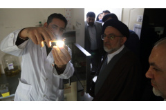 بازدید رئیس سازمان اوقاف و امور خیریه از پژوهشگاه ملی سرطان