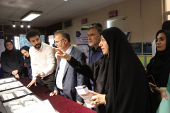 بازدید اعضای کمیسیون بهداشت و درمان مجلس از پژوهشگاه ملی سرطان